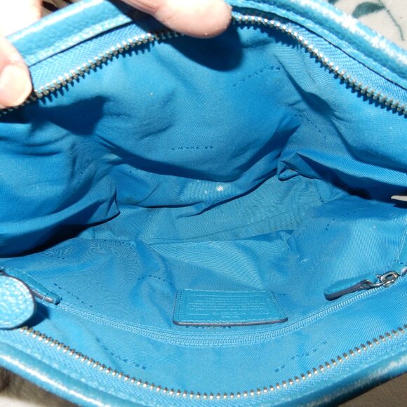 Coach shoulder bag - Picture 5 of 12